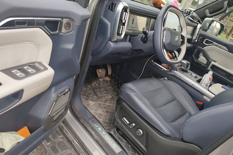 Used JETOUR Traveler C-DM 2024 C-DM 208KM Mountain & Wilderness Edition Driver Seat