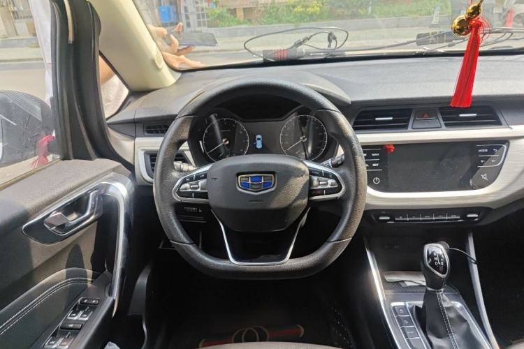 Used Geely Auto Vision X3 2020 1.5L CVT Elite Edition Interior 3