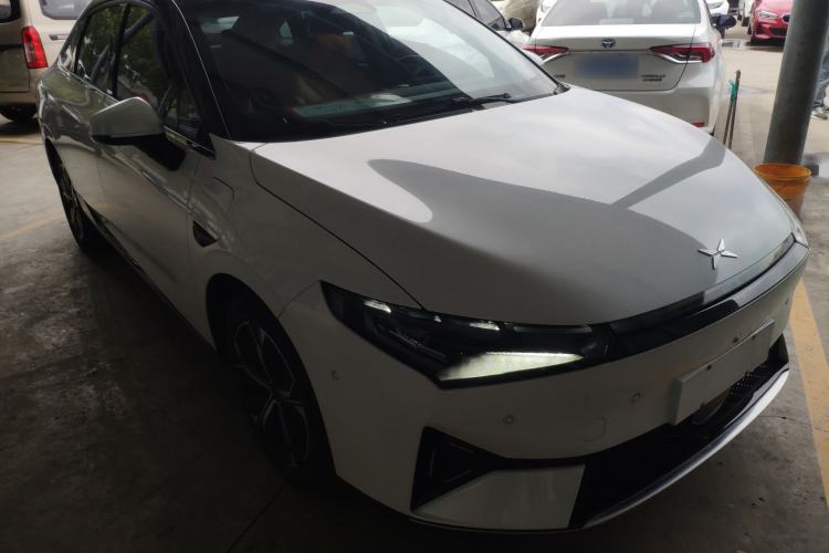 Used XPeng P5 2022 550E Front Right 45 Deg