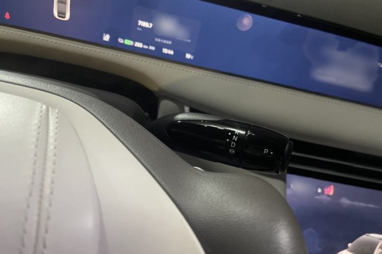 Used IM LS7 2023 100kWh Pro All-Wheel-Drive Version Gear Lever