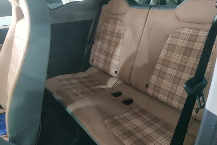 Used Chery QQ Ice Cream 2022 120km Milkshake Phosphate Lithium-Iron
