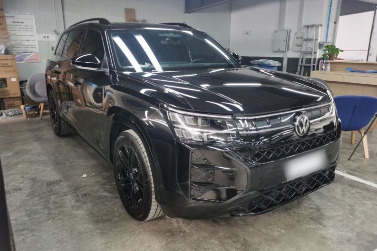 Used Volkswagen Teramont 2025 Tiguan Pro 450TSI Four-Wheel Drive Summit Edition Front Right 45 Deg