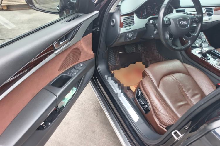 Used Audi A8 2013 A8L 45 TFSI quattro Comfort model
