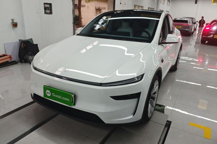 Used Tesla Model Y 2025 Rear-Wheel Drive First Edition