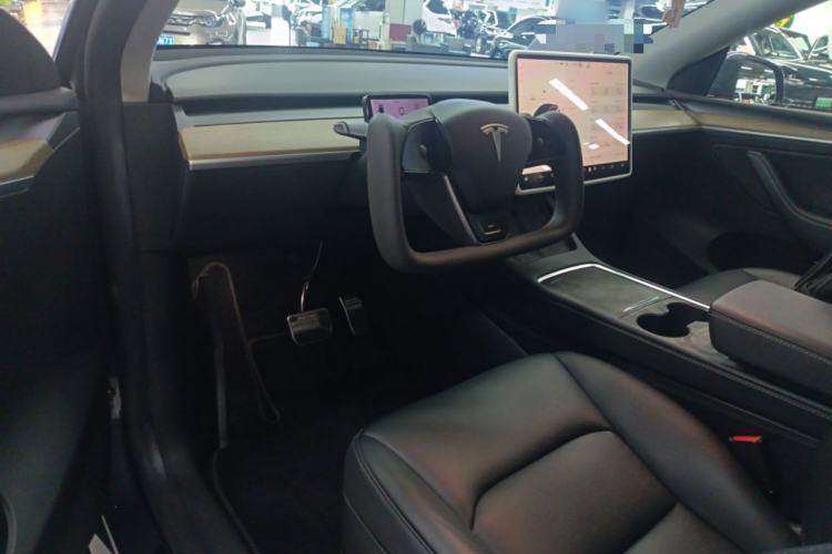 Used Tesla Model Y 2022 Rear-Wheel-Drive Version