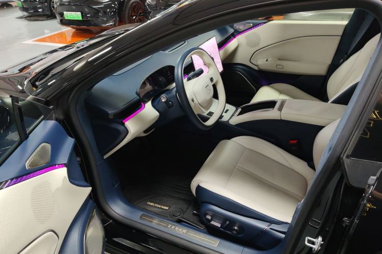 Used Zeekr 007 2024 Four-Wheel Drive Version 75 kWh Driver Seat