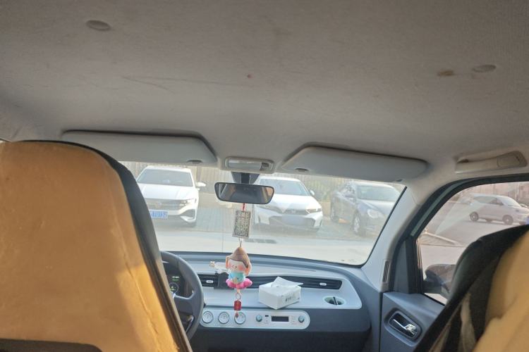 Used Wuling Hongguang MINIEV 2021 Macaron Premium Model – Lithium Iron Phosphate
