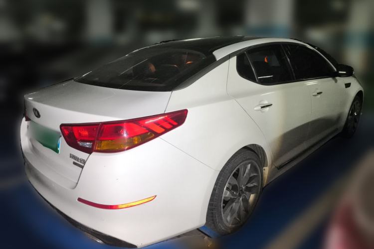 Used Kia K5 2014 2.0L Automatic LUXURY Rear Right 45 Deg