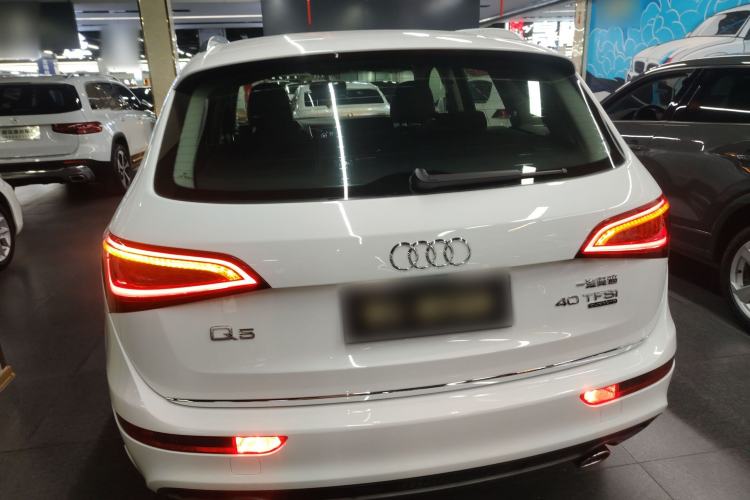 Used Audi Q5 2017 Plus 40 TFSI Ambition Model