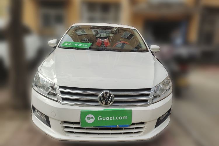 Used Volkswagen Santana 2013 1.6L Manual Comfort Edition Front