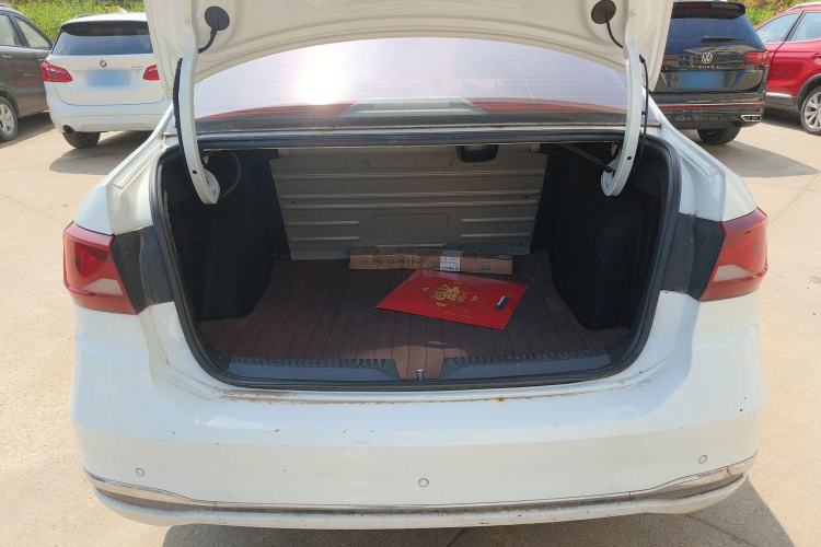 Used Jetta VA3 2019 1.5L Automatic Enjoyment Edition Trunk