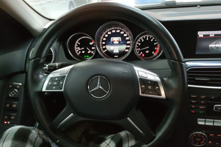 Used Mercedes-Benz C-Class 2013 C 180 Classic Grand Edition
