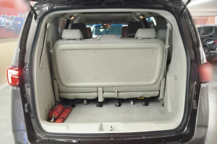 Used Buick GL8 2022 Land Cruiser Executive Class 652T Comfort Model
