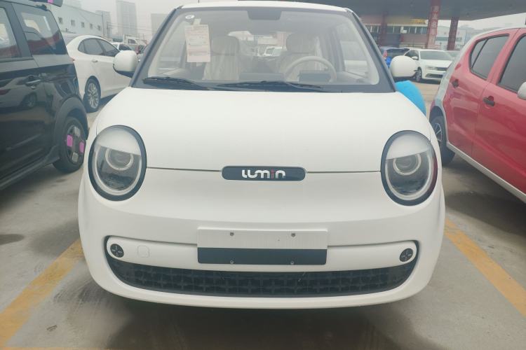 Used CHANGAN NEVO Lumin 2026 Model Treasure Edition 205km Beloved Beige Guoxuan Front