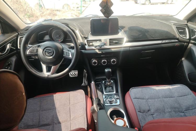 Used Mazda Mazda 3 Axela 2016 Sedan 1.5L Automatic Comfort Model
