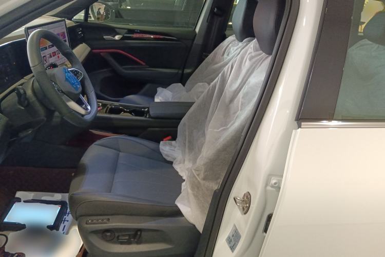 Used Volkswagen Tiguan L 2025 PRO 380TSI Two-Wheel-Drive R-Line Smart Edition