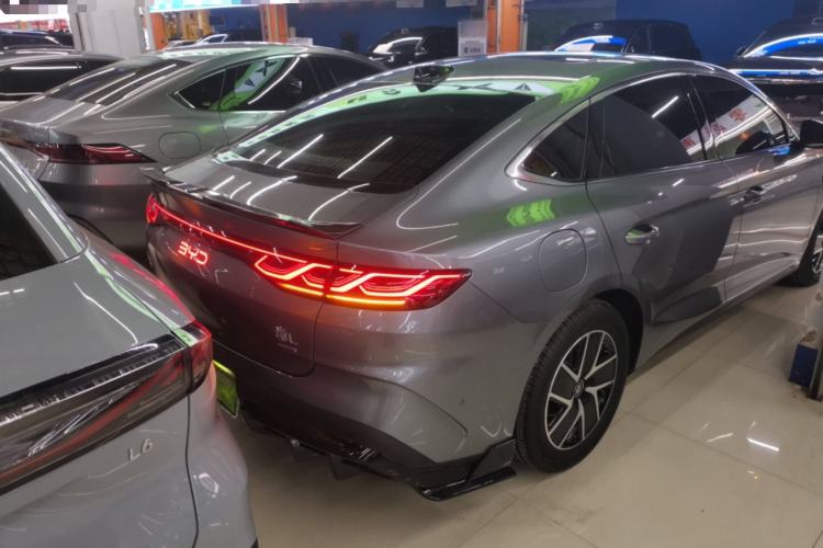 Used BYD Qin L 2025 DM-i Smart Drive 120KM Leading Model