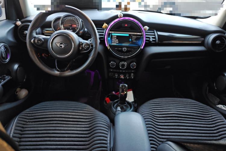 Used MINI 2019 1.5T COOPER Classic Edition Five-Door Version
