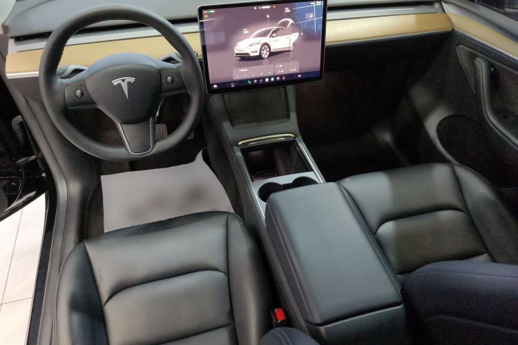 Used Tesla Model Y 2022 Rear-Wheel-Drive Version
