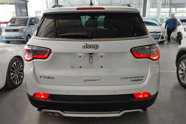 Used Jeep Compass 2017 200T Automatic Family Edition
