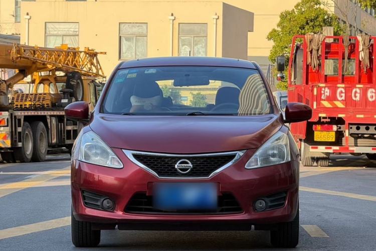 Used Nissan Tiida 2014 1.6L Manual Smart Model Exterior 4