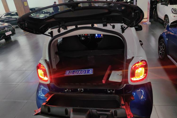 Used smart fortwo 2018 1.0L 52kW Hardtop Dynamic Version China V