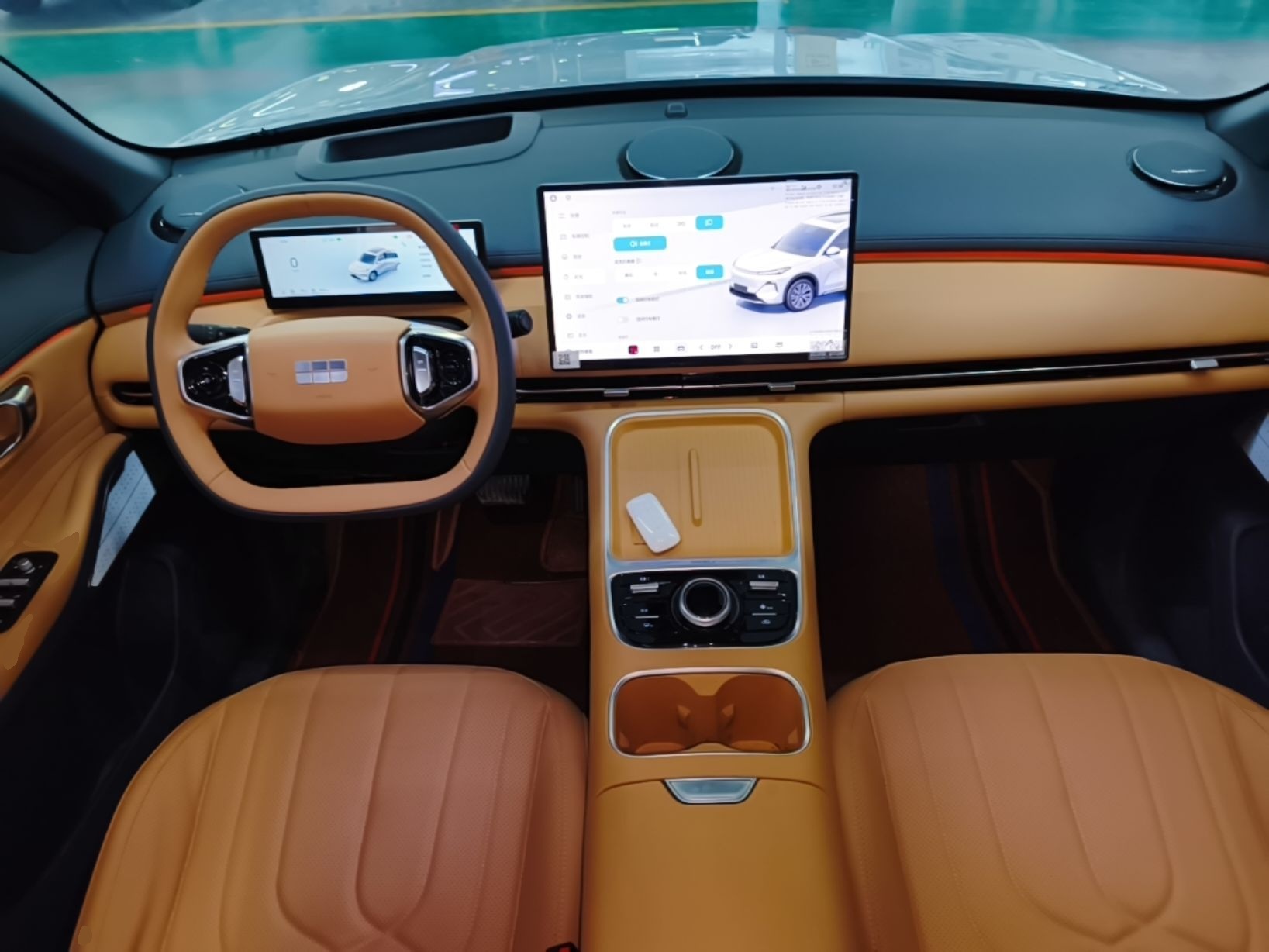 Geely Galaxy Xingjian 7 EM-i 2025 120km Navigator Edition — снимка 12
