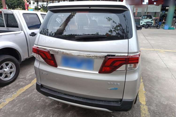 Used Venucia M50V 2019 1.6L CVT Luxury Edition