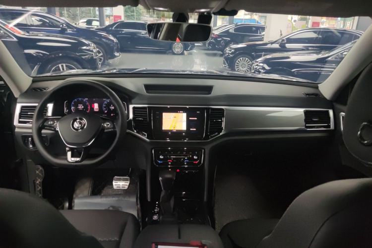 Used Volkswagen Teramont 2020 330TSI Two-Wheel Drive Comfort Edition China VI Standard Center Console