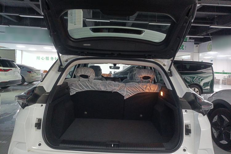 Used NETA U 2023 Neta U-Ⅱ 500 U Show Edition – Lithium Iron Phosphate Trunk