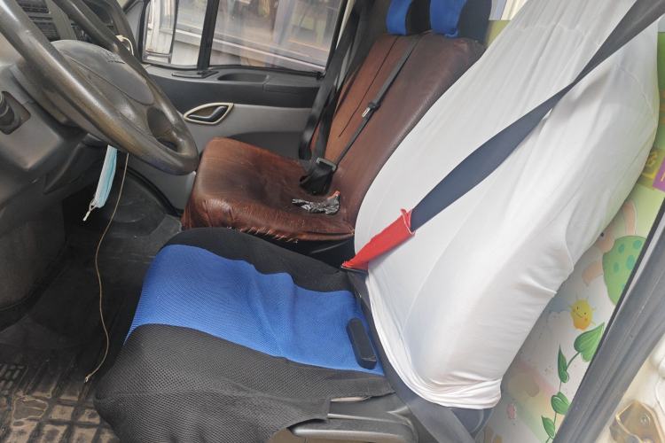 Used Iveco Power Daily 2017 2.5T Classic A37 High-Roof 7-Seater Passenger Van 47Z5 Left Front Seat