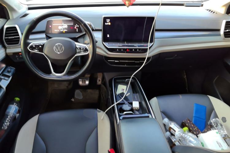 Used Volkswagen ID.6 CROZZ 2021 Long-Range PURE+ Edition Center Console