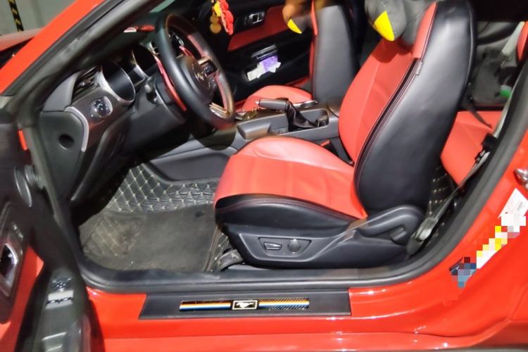 Used Ford Mustang 2019 2.3T Automatic Hardtop Base Version U.S. Specification Left Front Seat