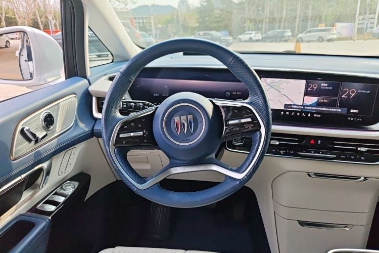 Used Buick Century 2023 2.0T Six-Seater Yinshi Edition
