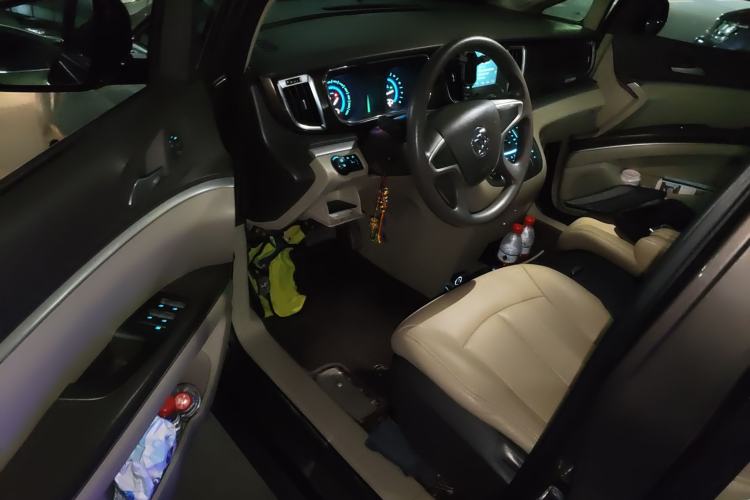 Used Buick GL8 2013 2.4L CT Luxury Business Comfort Edition
