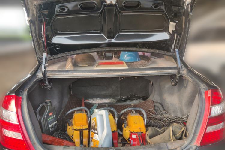 Used Geely Auto Ocean 2014 1.5L Manual Overdrive Trim Trunk