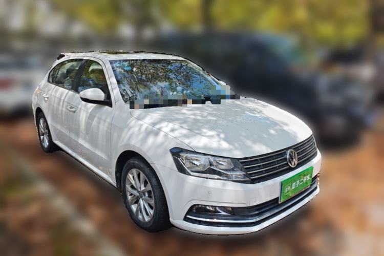 Used Volkswagen Lavida 2017 1.6L Automatic Comfort Edition Front Right 45 Deg