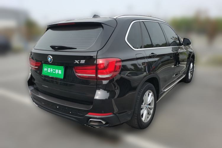 Used BMW X5  Rear Right 45 Deg