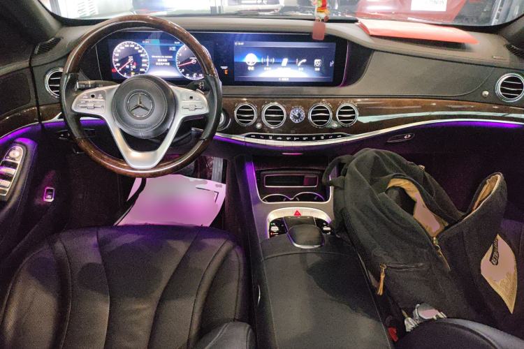 Used Mercedes-Benz S-Class 2019 S 350 L Executive Edition Center Console