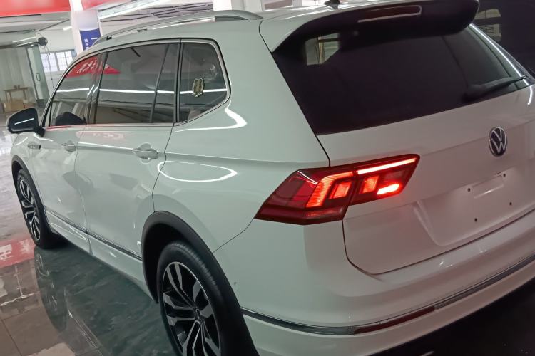 Used Volkswagen Tiguan L 2021 330TSI Automatic Two-Wheel Drive R-Line Enhanced Edition Rear Left 45 Deg