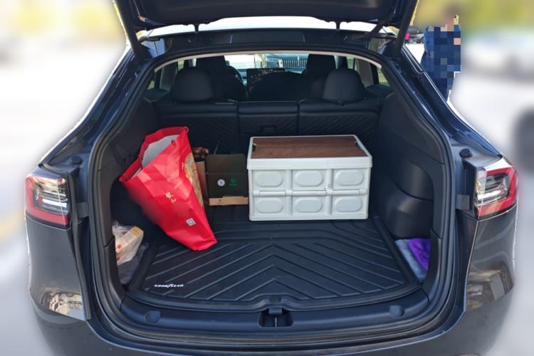 Used Tesla Model Y 2024 Rear-Wheel-Drive Version
