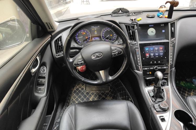 Used Infiniti Q50 2014 2.0T Comfort Edition