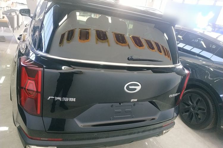 Used GAC Trumpchi GS8 2022 Flagship Series 2.0 TGDI Four-Wheel Drive Luxury Smart Connectivity Version (7 Seats)
