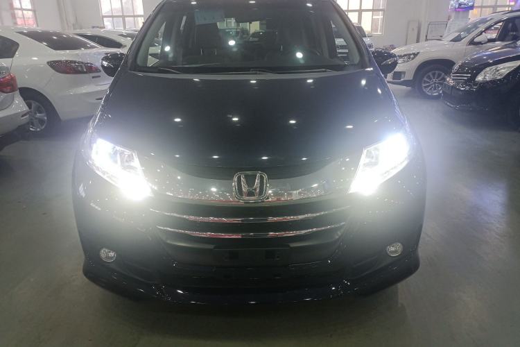 Used Honda Odyssey 2015 Revised 2.4L Luxury Edition
