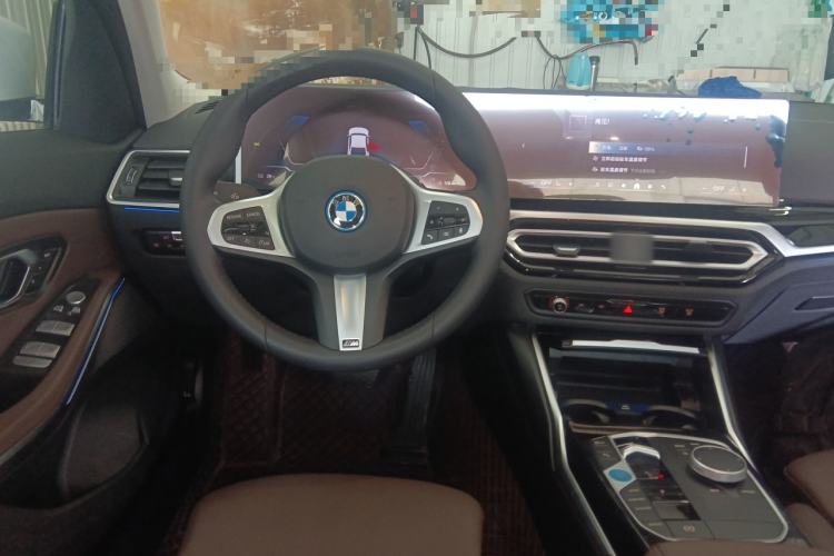 Used BMW i3 2024 eDrive 35 L Steering Wheel