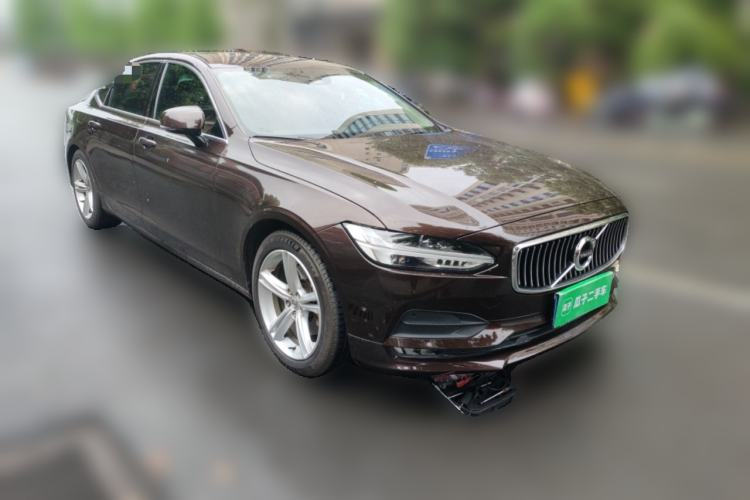 Used Volvo S90 2018 T4 Zhiyuan Edition Front Right 45 Deg