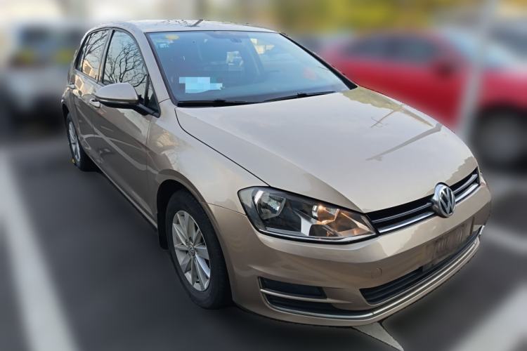 Used Volkswagen Golf 2014 1.6L Automatic Fashion Model Front Right 45 Deg