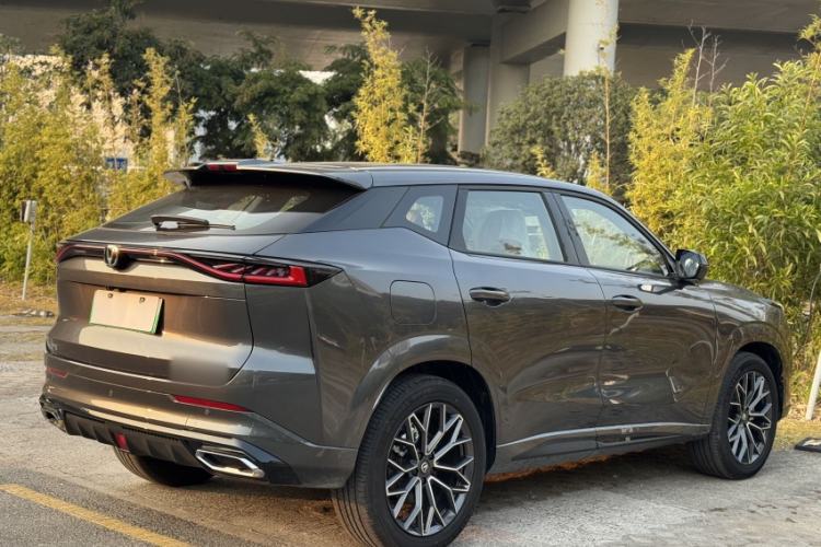 Used Changan UNI-Z New Energy 2025 Smart New Blue Whale 125km Battleship Edition
