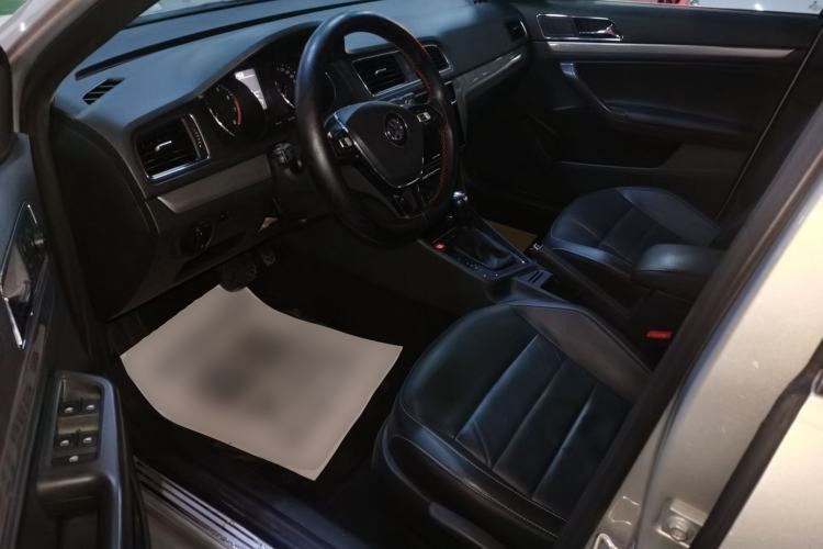 Used Volkswagen Lavida 2017 230TSI DSG Comfort Edition Left Front Seat