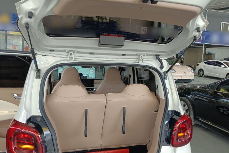Used Wuling Hongguang MINIEV 2025 Four-Door Version Advanced Edition Trunk